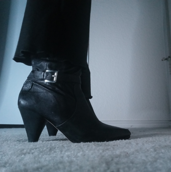 Heels - Picture 6 of 6